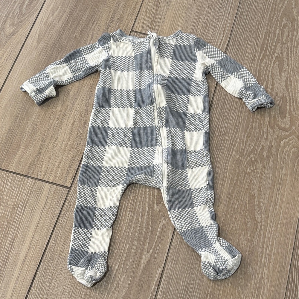 Caden LaneGray and White Checkered Footies